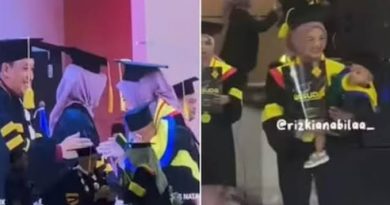 Woman Receives Graduation Degree While Carrying Her Newborn; Internet Praises Her