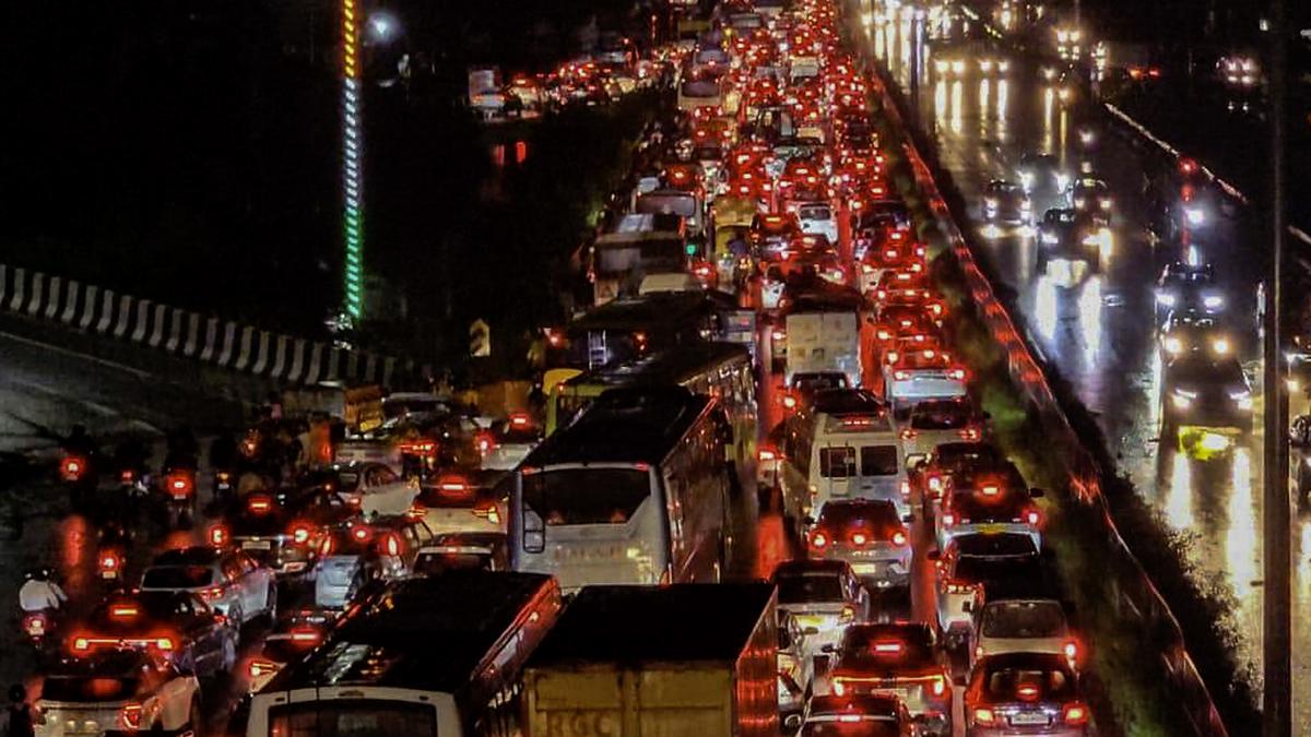 Delhi Govt Issues Flood Warning as Yamuna Nears Danger Mark