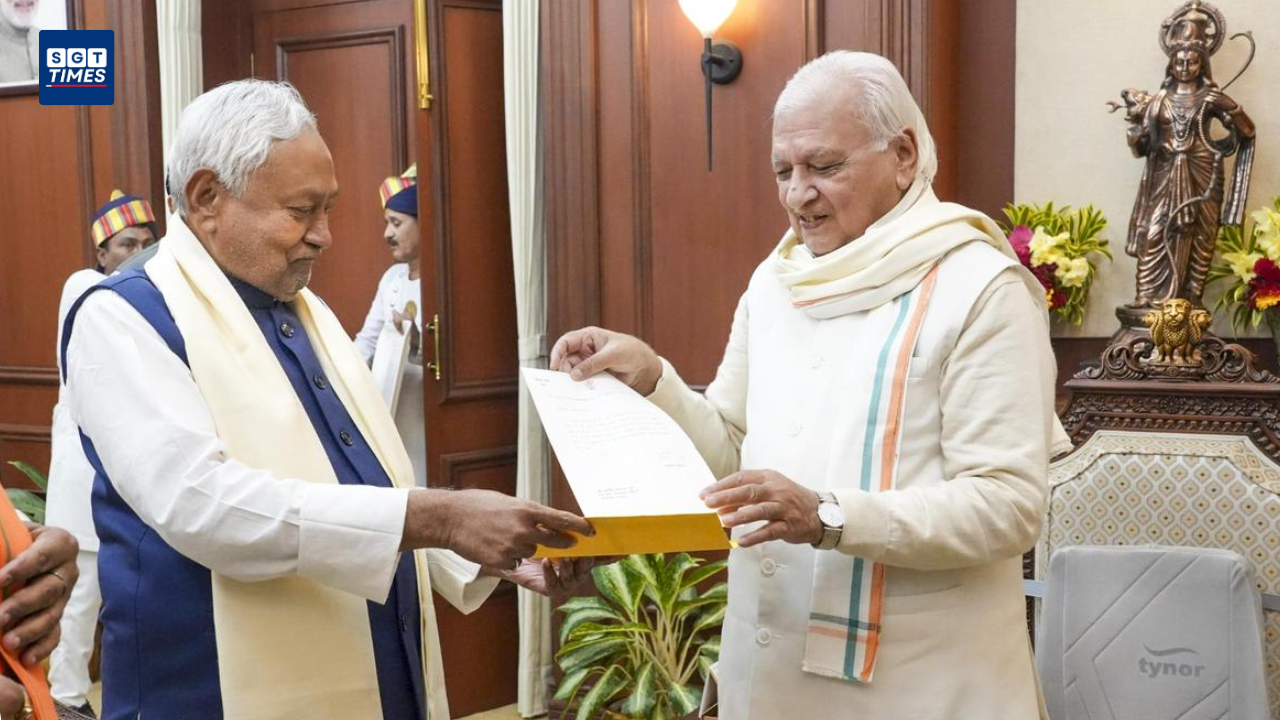 Nitish Kumar meeting Governor ahead of oath ceremony