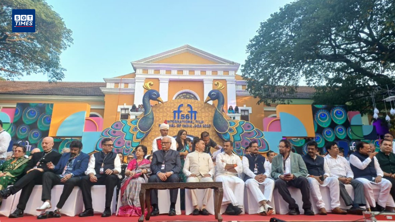 Grand cultural floats and performers at IFFI 2025 opening parade.