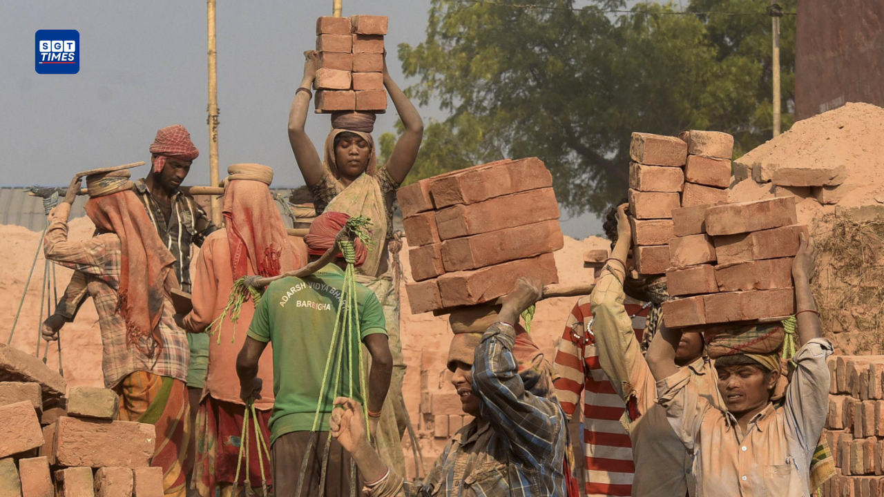 Comparison between MNREGA and VB–G RAM G Act 2025 rural employment scheme