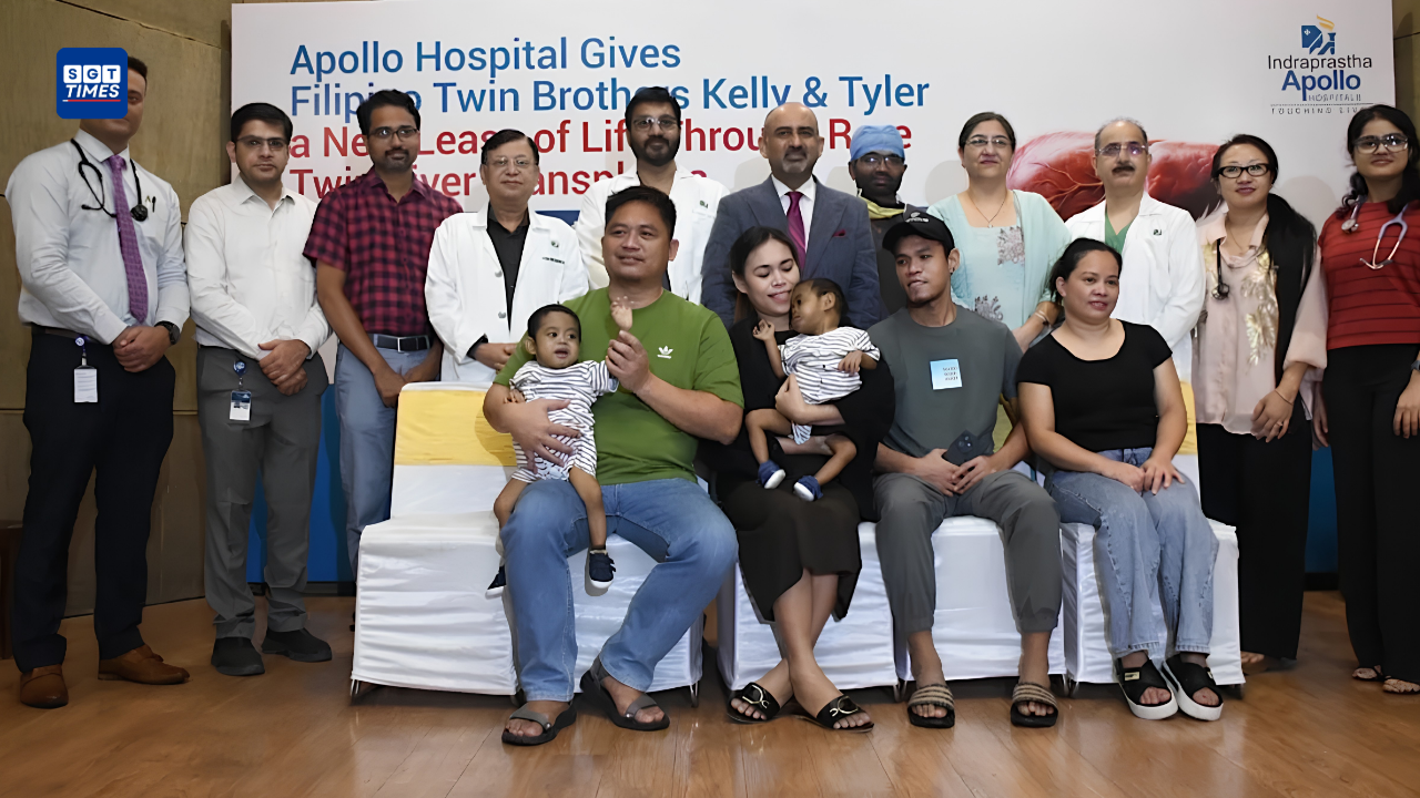 Doctors at Indraprastha Apollo Hospital with Filipino twin brothers Kelly and Tyler after their successful liver transplant surgeries in Delhi.