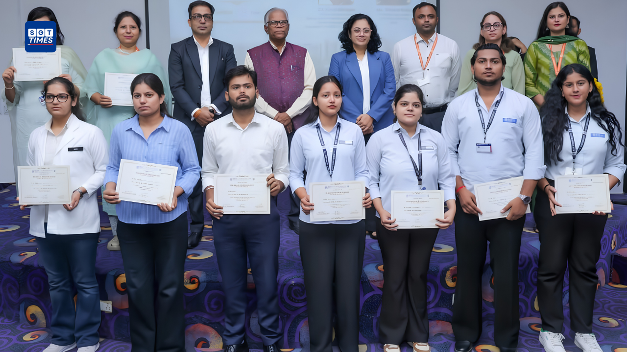 SGT University Celebrates Young Researchers at Scholars’ Projects 2025–26 Ceremony Students and dignitaries during the Scholars’ Projects 2025–26 felicitation ceremony at SGT University.