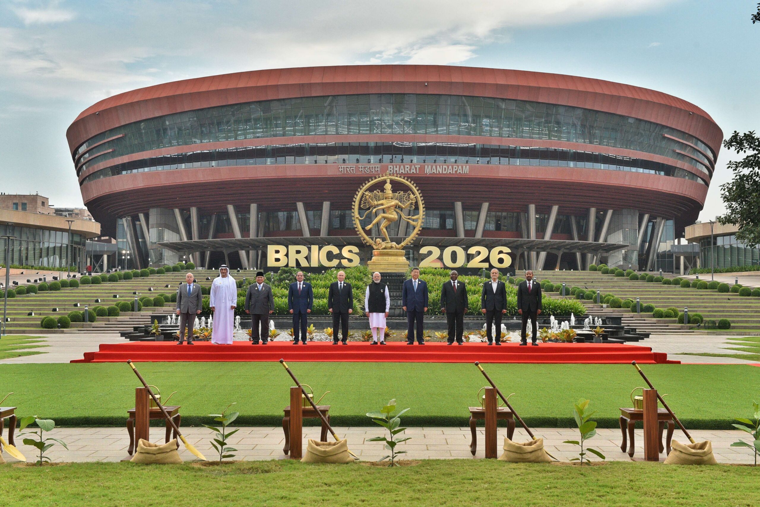 BRICS Summit in New Delhi Addresses Global Conflicts, Trade and Development BRICS leaders and representatives gather at Bharat Mandapam in New Delhi during the 18th BRICS Summit to discuss global conflicts, trade, energy security and sustainable development.