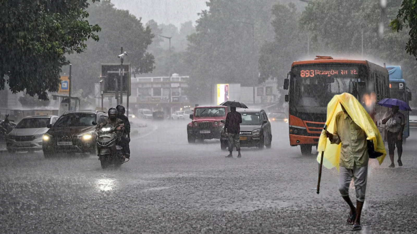 Heavy rainfall and cloudy skies during monsoon weather conditions in India Heavy rainfall and cloudy skies during monsoon weather conditions in India